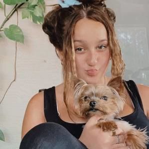 Meet your Posher, Brianna